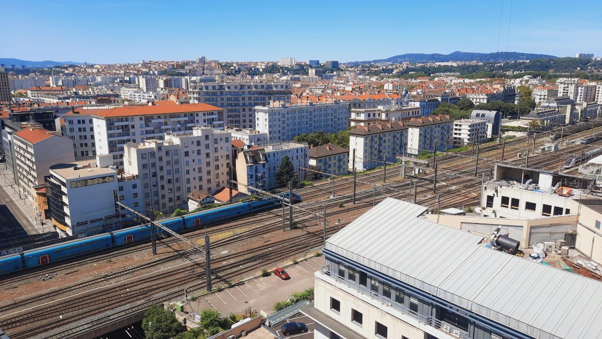 Terrasse De La Gare Apartment Лион Екстериор снимка